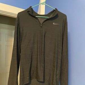 Men’s Nike Pullover- Size Large